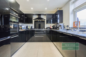 Photo 19- click for photo gallery